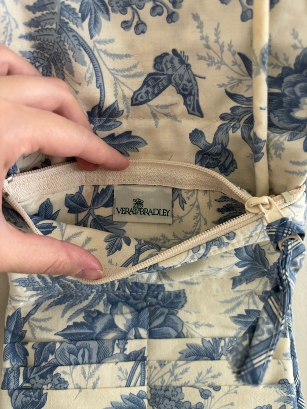 Vintage ‘90s Vera Bradley Crossbody - Blue Toile - Picture 5 of 6